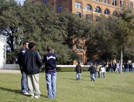 Alumno de 11 años apuñala a compañero durante pelea afuera de la escuela