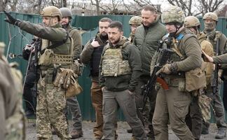 Zelenskyy: Tropas rusas cometen las peores atrocidades desde la Segunda Guerra Mundial