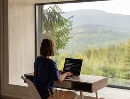 El ‘home office’ puede reducir a la mitad la huella de carbono frente a ir a la oficina