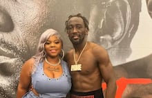 El día que Terence Crawford defendió a su pareja tras cruel comentario de un boxeador británico. ¿Qué le dijo?