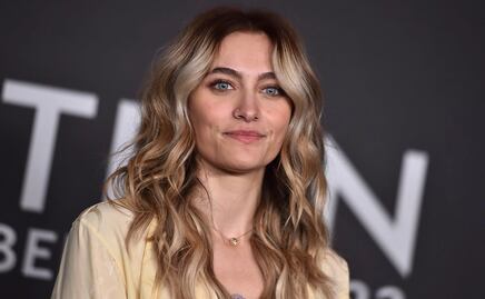 Paris Jackson se luce en minifalda y top braless en desfile de moda en Los Ángeles