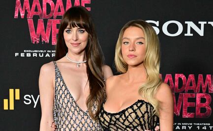 'Madame Web'. Dakota Johnson y Sydney Sweeney dejan poco a la imaginación con vestidos transparentes