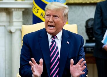 Demócrata que votó contra juicio de Trump se convertirá en republicano