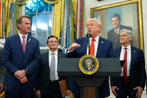 Wall Street se desploma tras anuncio de Trump: aranceles del 100% a China provocan pánico financiero