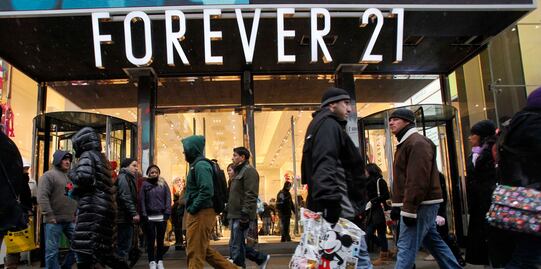 Forever 21 planea cerrar 111 tiendas en EU; aquí las principales