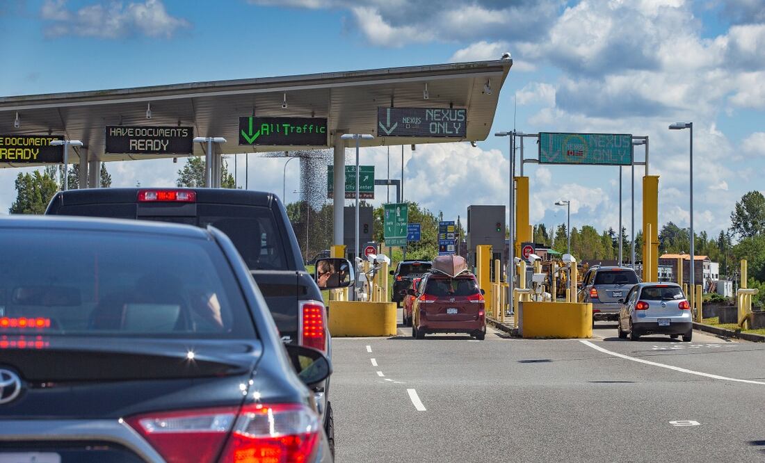 Hay un límite de mercancía que puedes pasar por Aduana a México sin pagar impuestos. Foto: iStock