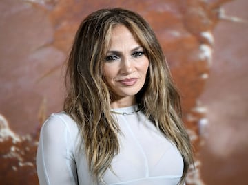 Critican a Jennifer Lopez por la vestimenta que usó en salida de compras con el hijo de Ben Affleck