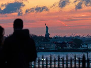 Nueva York da luz verde a norma que permitirá a inmigrantes votar