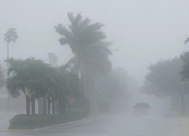 Embajada de México en Miami pide a connacionales que busquen refugio por huracán Milton