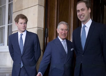 Príncipe Harry lanza propuesta de paz para reconciliarse con William y el rey Carlos antes de caer en bancarrota