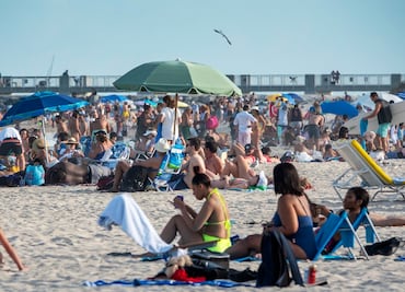 Estados Unidos, al borde de la cuarta ola pese a vacunación