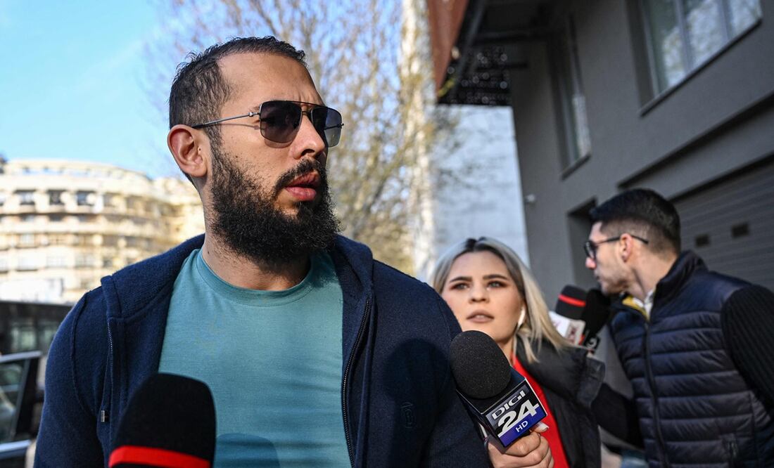 Influencer Andrew Tate detenido por violación y trata de personas. Foto: Daniel MIHAILESCU / AFP