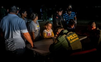 "Dígale no al coyote. Entrar de forma ilegal al país es un delito”, dice EU a migrantes