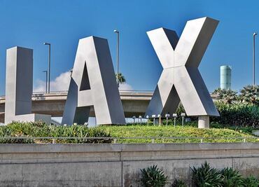 Así es llegar al aeropuerto de Los Ángeles en tiempos de Covid-19