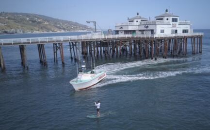 Arrestan a hombre por practicar paddleboard en Malibú durante cuarentena 