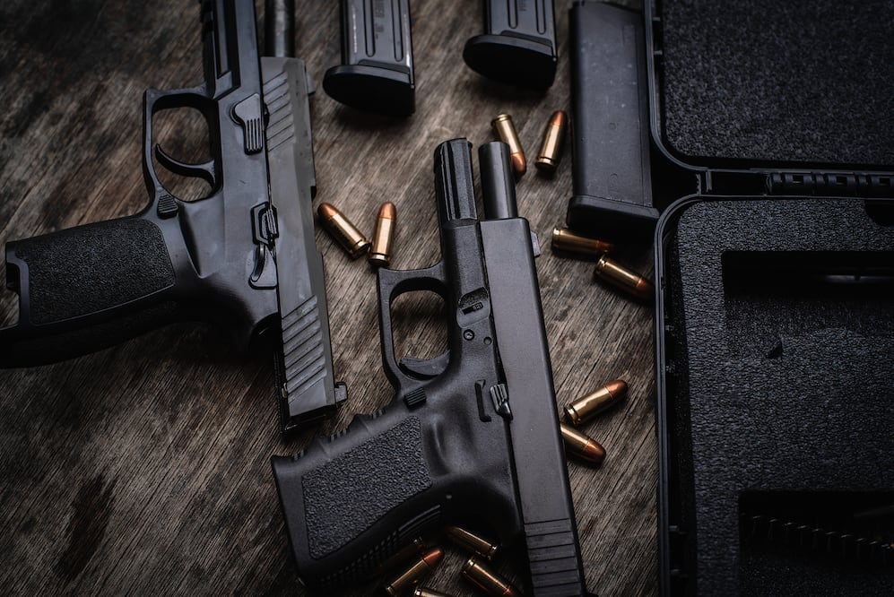 EEUU acepta que 70 % de armas que utiliza el crimen organizado en México llegan de su país. Foto iStock / tanawit sabprasan