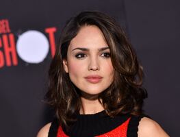 El look de Oscar de la Renta con el que Eiza González conquistó Instagram