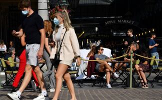 Covid-19. Jóvenes tendrán que esperar hasta 2022 para vacunarse