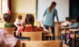 Familias demandan a Texas por ley que obliga a exhibir los Diez Mandamientos en escuelas públicas