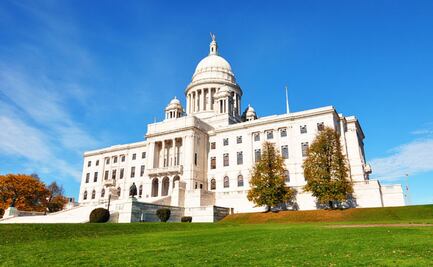 Rhode Island podría cambiar su nombre por ‘connotaciones de esclavitud’