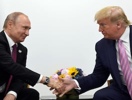 Putin regaló a Trump un cuadro con su retrato, confirma el Kremlin