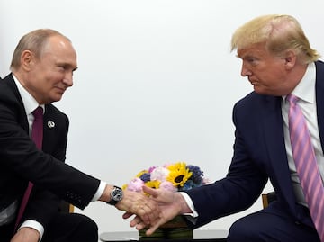 Putin felicita a Trump y elogia su "valentía" tras atentado en campaña electoral