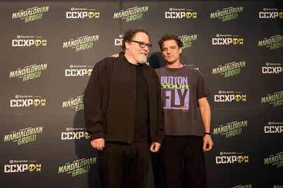 Pedro Pascal rompe en llanto en la CCXP México al presentar The Mandalorian and Grogu. VIDEO