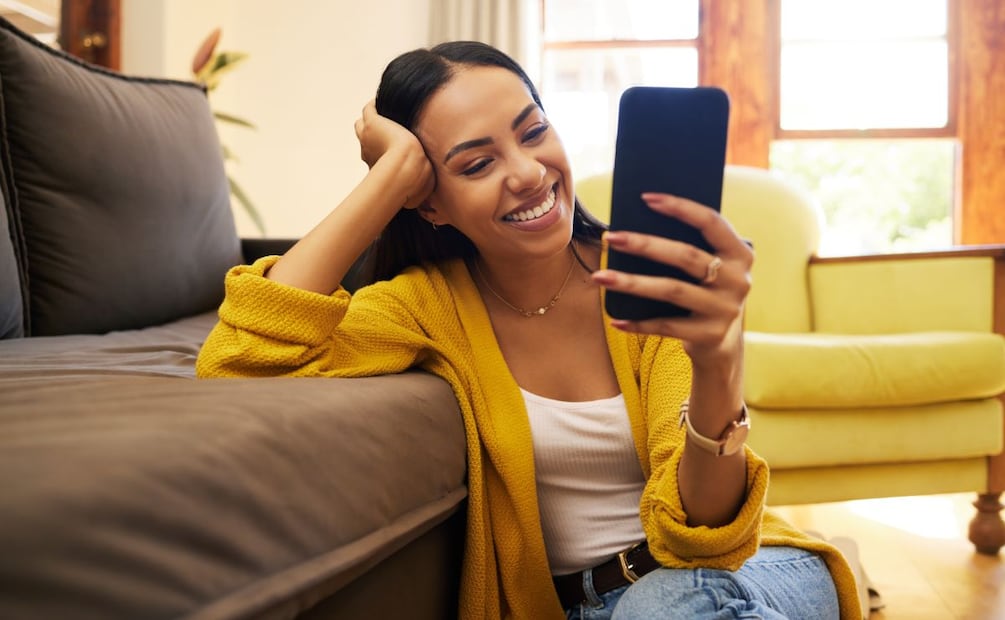 WhatsApp Pi, el nuevo asistente persona con inteligencia artificial. Foto: iStock / PeopleImages