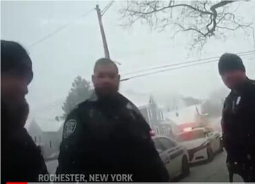 Video. Policía esposa y rocía gas pimienta a niña afroamericana