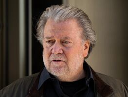 Steve Bannon, exasesor de Trump, condenado a cuatro meses de cárcel