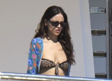 Eiza González y el mini bikini 'animal print' con el que deslumbró en Italia