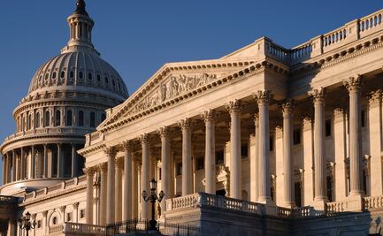 Senado de EU aprueba acuerdo millonario sobre gasto federal 