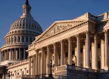 Senado de EU aprueba acuerdo millonario sobre gasto federal