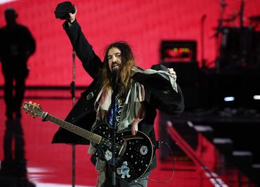 Padre de Miley Cyrus enciende las alarmas por su condición: ‘No estás sano, papá'