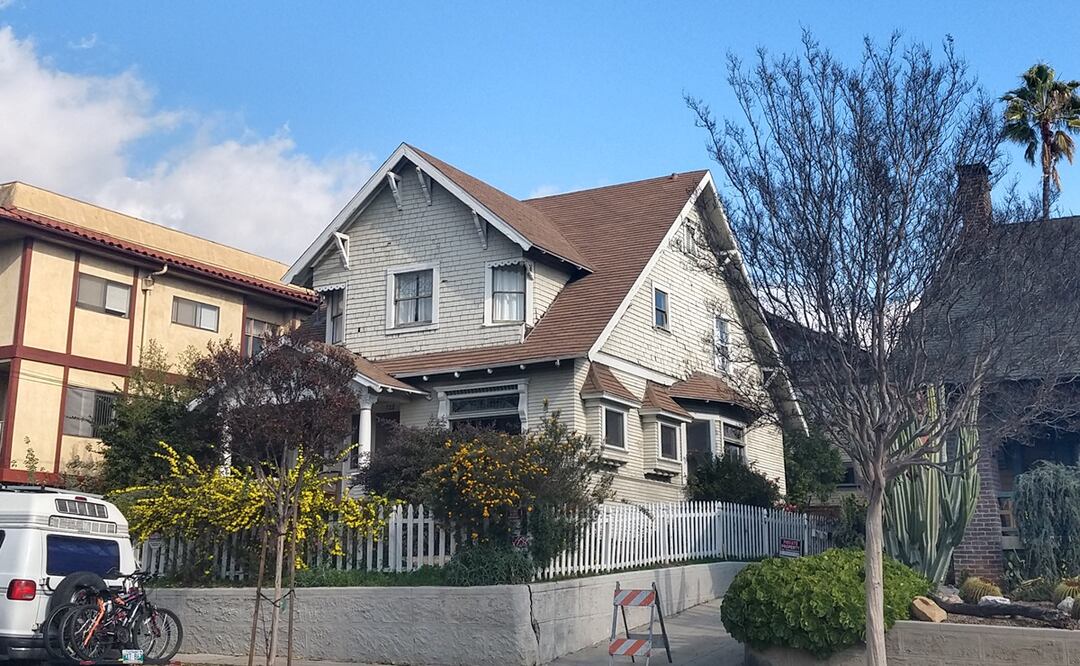 La icónica casa de Dominic Toretto conserva la fachada que se observa en las películas de 'Rápidos y Furiosos'. Foto: Pamela Benítez/Vive USA