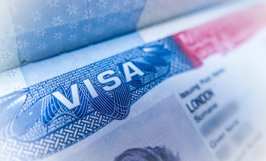 Visa americana/ iStock/ mrdoomits
