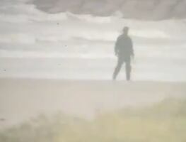 Detienen a hombre por deambular en Texas disfrazado de villano de 'Halloween'