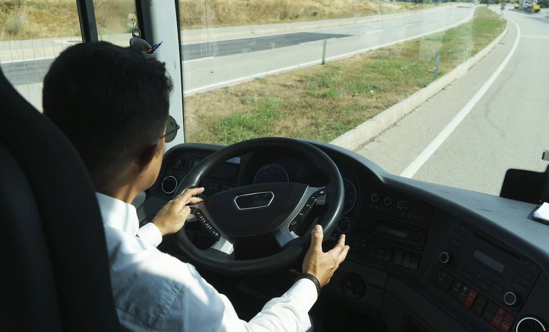 El Consulado de EU en Monterrey ofrece un puesto de tiempo completo como chofer. Foto: iStock