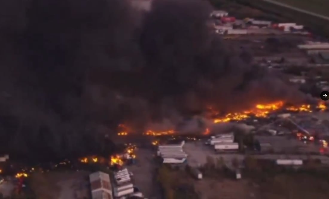 Reportan que un avión de carga de UPS se estrelló cerca del aeropuerto internacional de Kentucky. Foto X