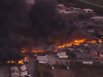 Un avión de carga de UPS se estrelló cerca del aeropuerto internacional de Kentucky, reportan medios. VIDEO