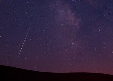 ¿A qué hora se verá la lluvia de estrellas y la "Luna de sangre" esta semana?