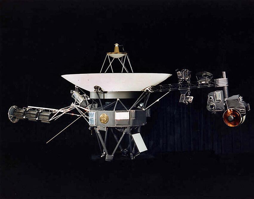 Resurge Voyager 2: NASA recupera contacto con la mítica sonda en el espacio . (Photo by Handout / NASA / AFP)