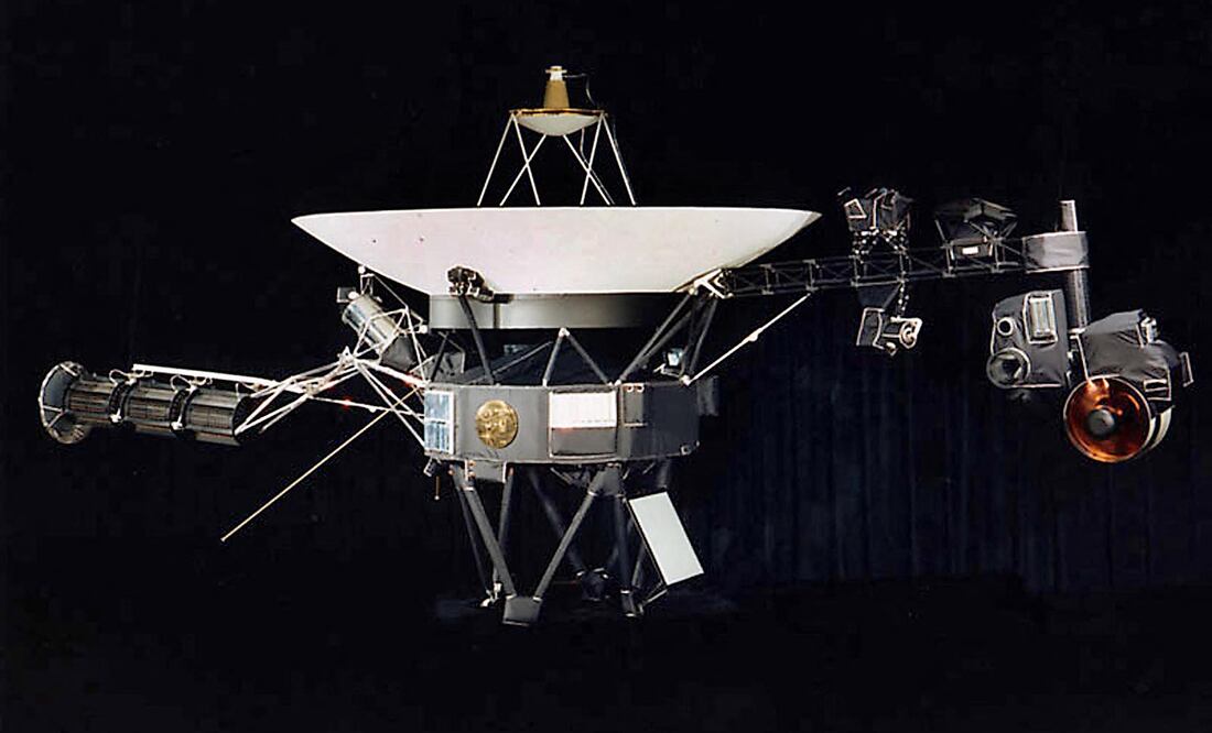 Resurge Voyager 2: NASA recupera contacto con la mítica sonda en el espacio . (Photo by Handout / NASA / AFP)