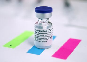 Eficacia y efectos secundarios de la vacuna Pfizer- BioNTech