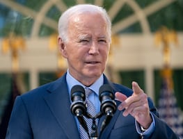 Biden habla por videollamada con las familias de los estadounidenses retenidos por Hamás