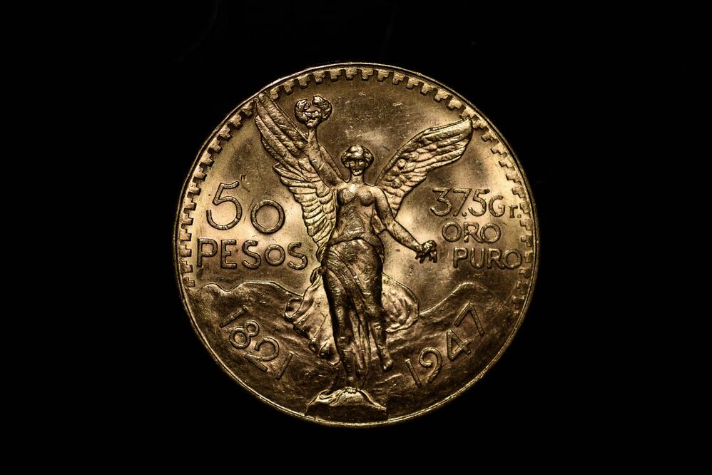 Monedas conmemorativas. Banorte paga hasta 57 mil pesos por este centenario de 50 pesos. Foto: iSTOCK-Francisco J. de Anda