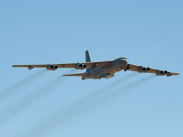 Cazas de Estados Unidos interceptan bombarderos rusos cerca de Alaska en plena tensión global