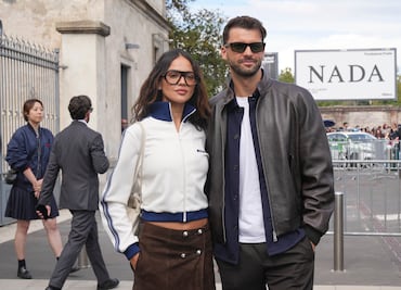 Eiza González deslumbra en París con look de lentejuelas tras rumores de compromiso con Grigor Dimitrov