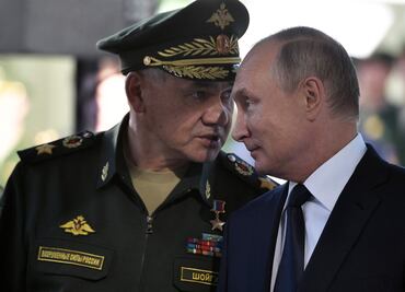 Aseguran que Putin se prepara para "larga" guerra contra Occidente tras cambio en Defensa