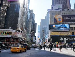 Taxis de Nueva York suben tarifas; esto pagarás de Manhattan al aeropuerto JFK